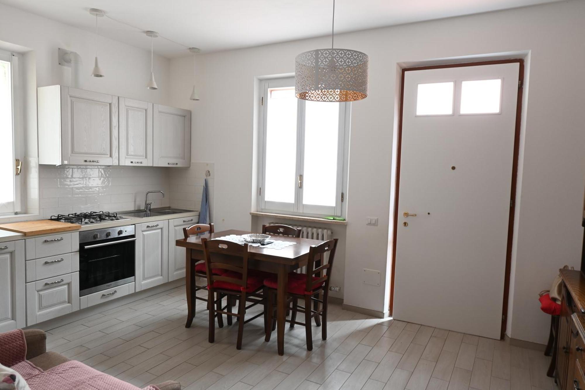 N080 - Numana, Bilocale Con Terrazzo In Centro Lägenhet Sirolo Exteriör bild